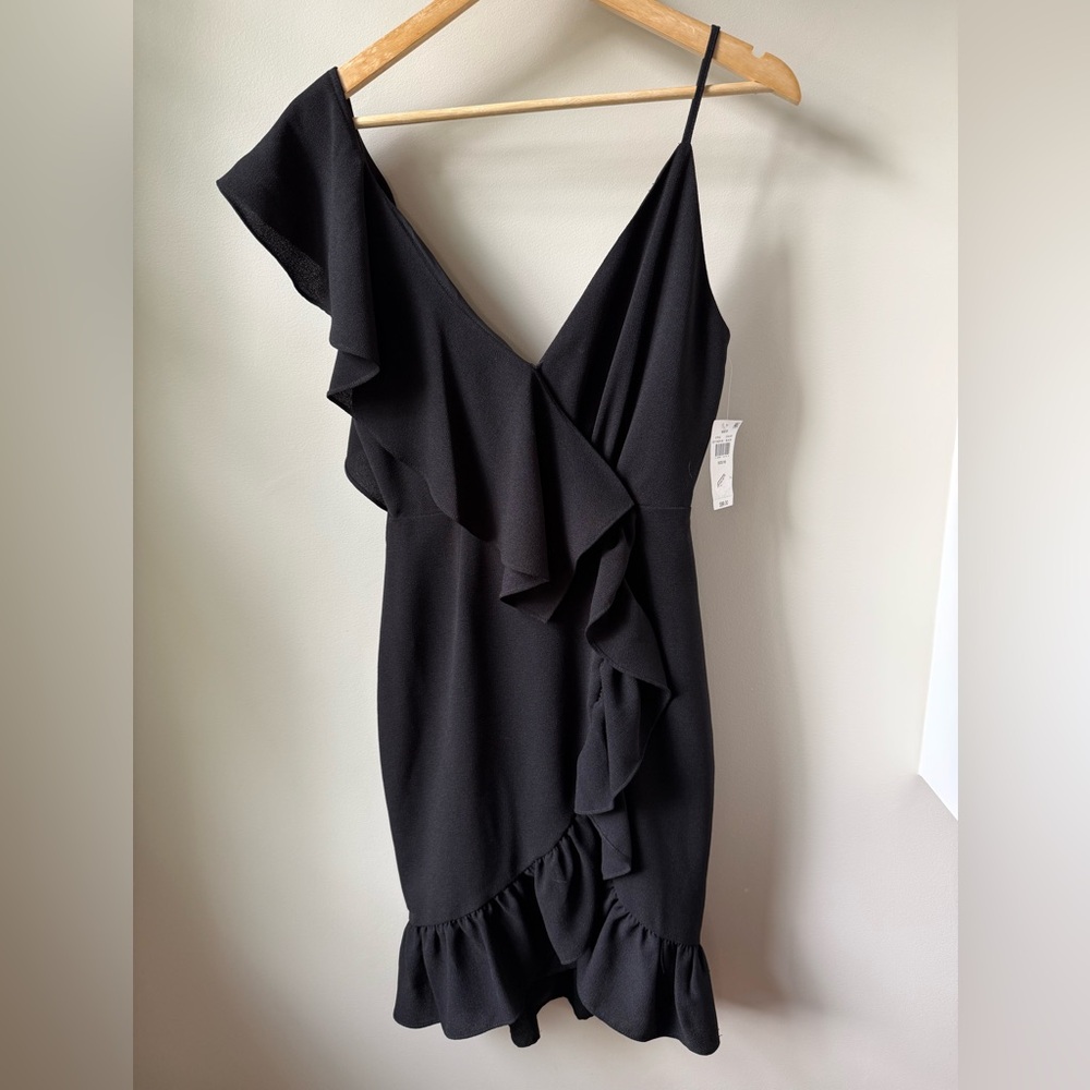 NWT WAYF Afragola Ruffle Dress Faux Wrap Black Cocktail‎ Dress Feminine Girly XS